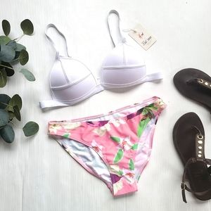 Triangle bikini swimsuit white and pink floral
